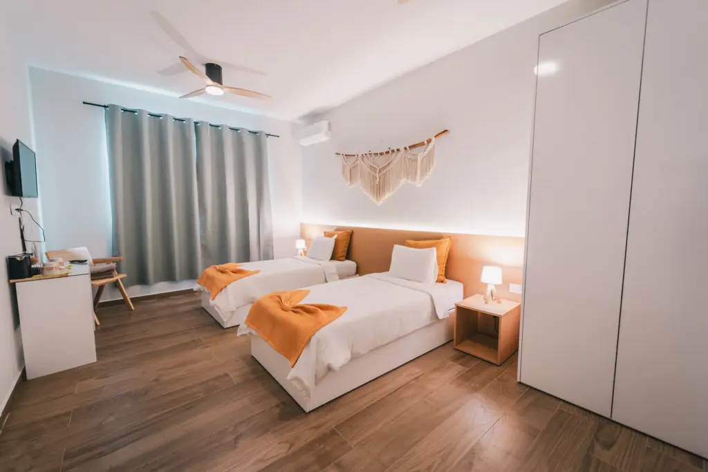 Twin room with two single beds at Casa Jardim di Sol